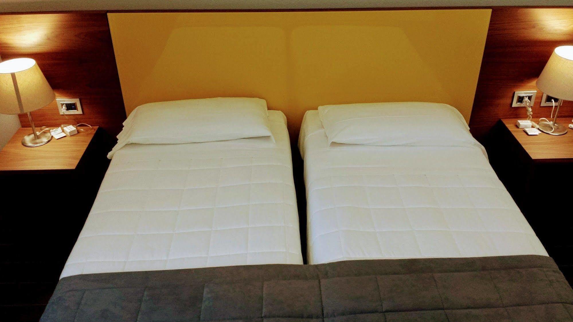 Hotel Sandalia นูโอโร ภายนอก รูปภาพ